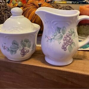 Sugar and creamer set